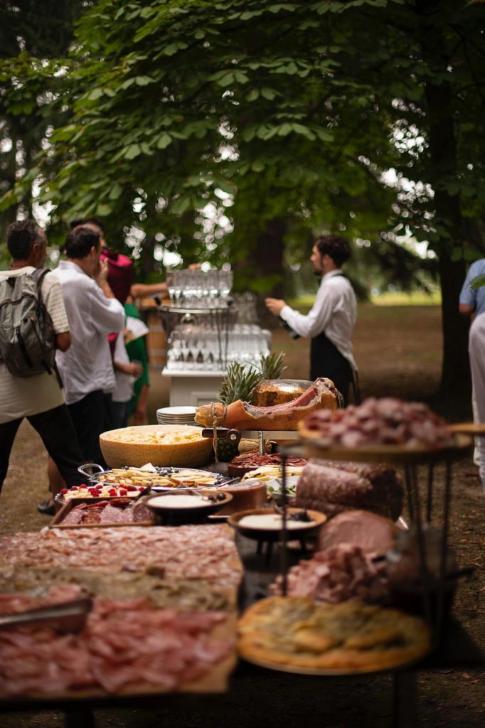 imola catering, ricevimento, matrimonio, nozze, cena, servita, mise en place, personalizzare, menù